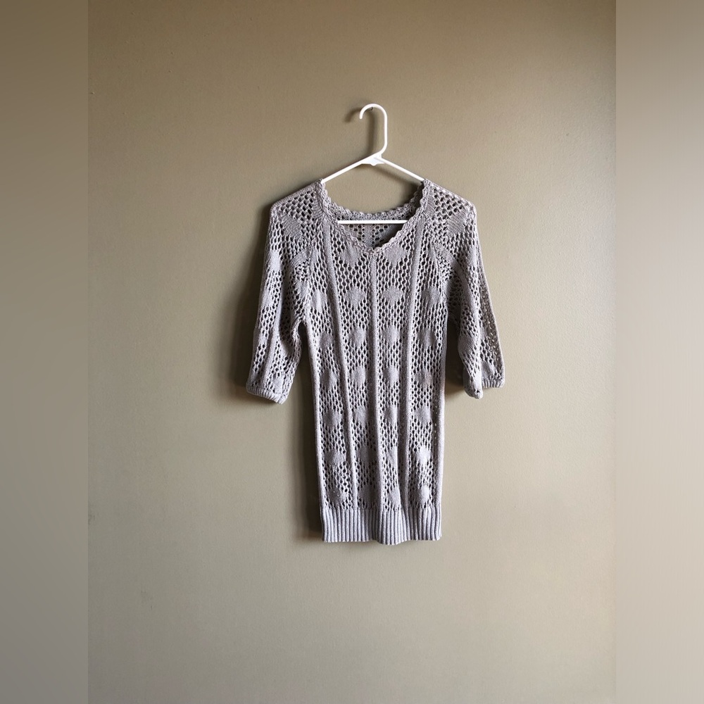 Grey V-neck Crochet Knit 3/4 Sleeve Sweater Size Small